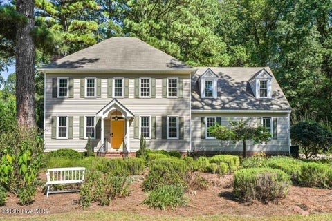Homes For Sale - 5002 Greenbrier Lane<br/> Wilson, NC 27896