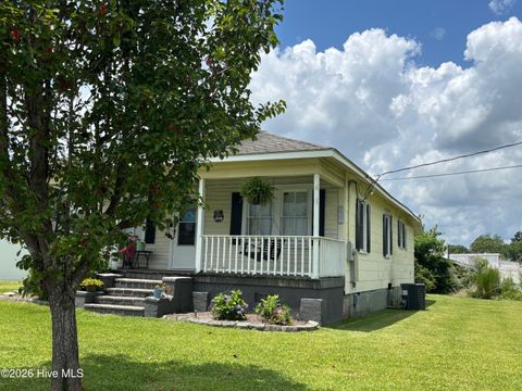 Homes For Sale - 1304 Stallings Parkway<br/> New Bern, NC 28562