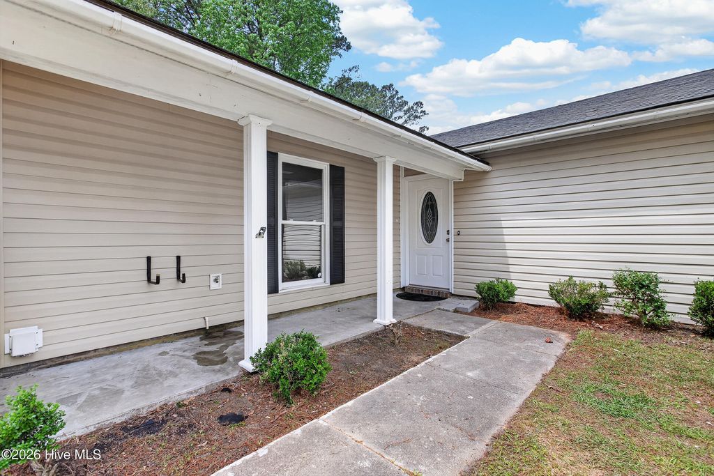 Photo of 1103 Brynn Marr Road, Jacksonville, NC 28546 (MLS # 100570580)