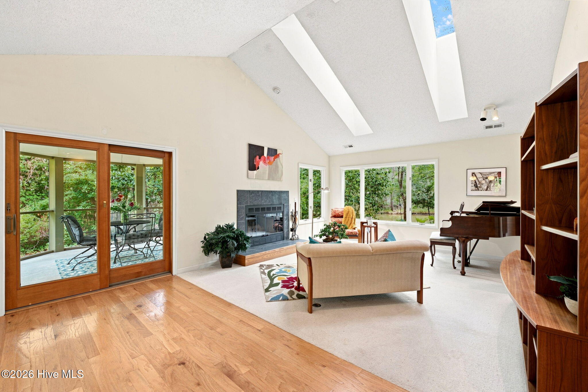 710 Orient Lane