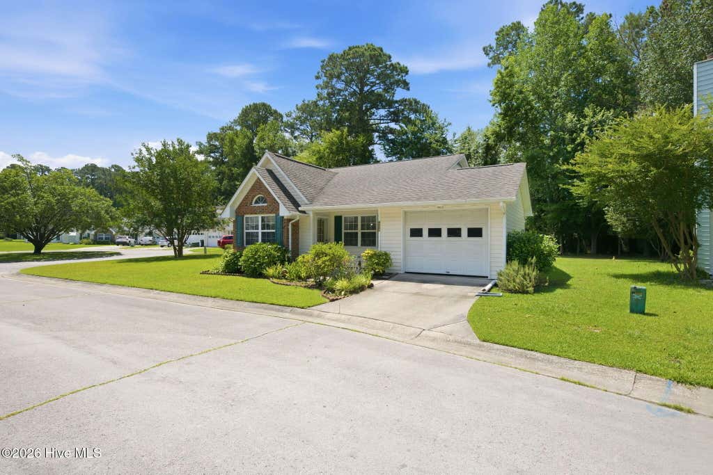 Photo of 4001 Gaston Court, New Bern, NC 28562 (MLS # 100583996)