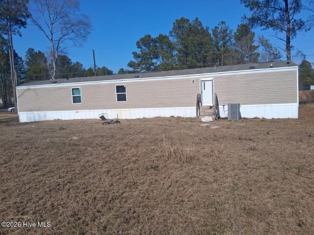 Photo of 19640 Horne Road, Laurinburg, NC 28352 (MLS # 100556229)