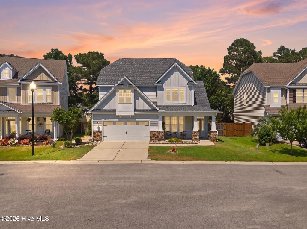 Photo of 5008 Laurenbridge Lane, Wilmington, NC 28409 (MLS # 100570608)