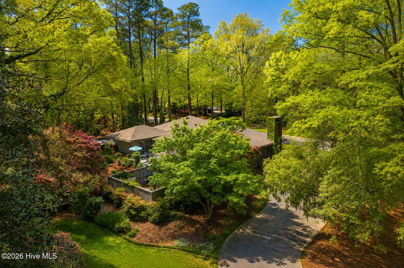 1141 Woodland Drive NW