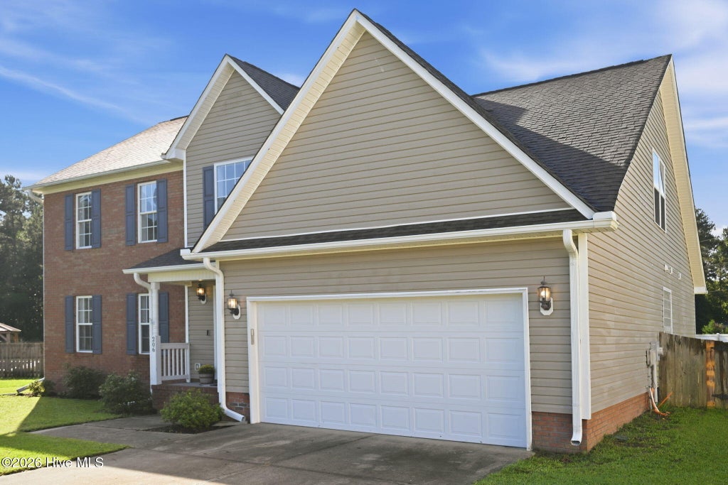 Photo of 206 Honey Court E, Jacksonville, NC 28540 (MLS # 100577818)