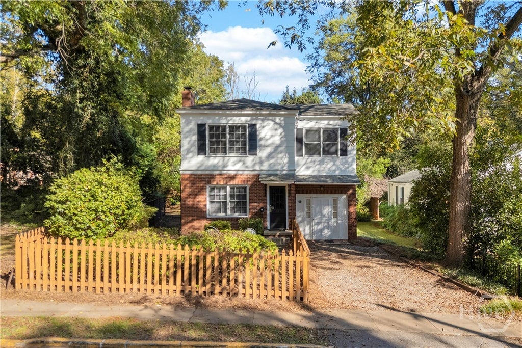 Photo of 98 Springdale Street ST, Athens, GA 30605 (MLS # CL366365)