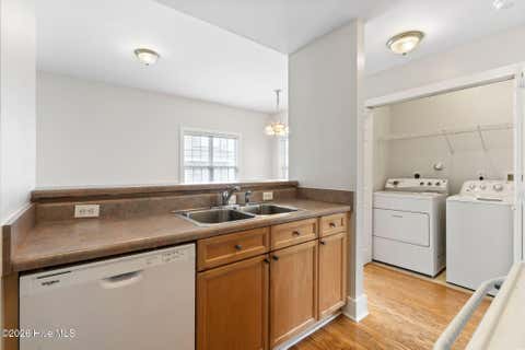 Tiny photo for 2306 Wrightsville Avenue #Apt 101, Wilmington, NC 28403 (MLS # 100581987)