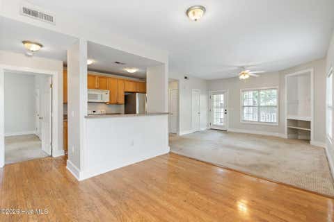 Tiny photo for 2306 Wrightsville Avenue #Apt 101, Wilmington, NC 28403 (MLS # 100581987)