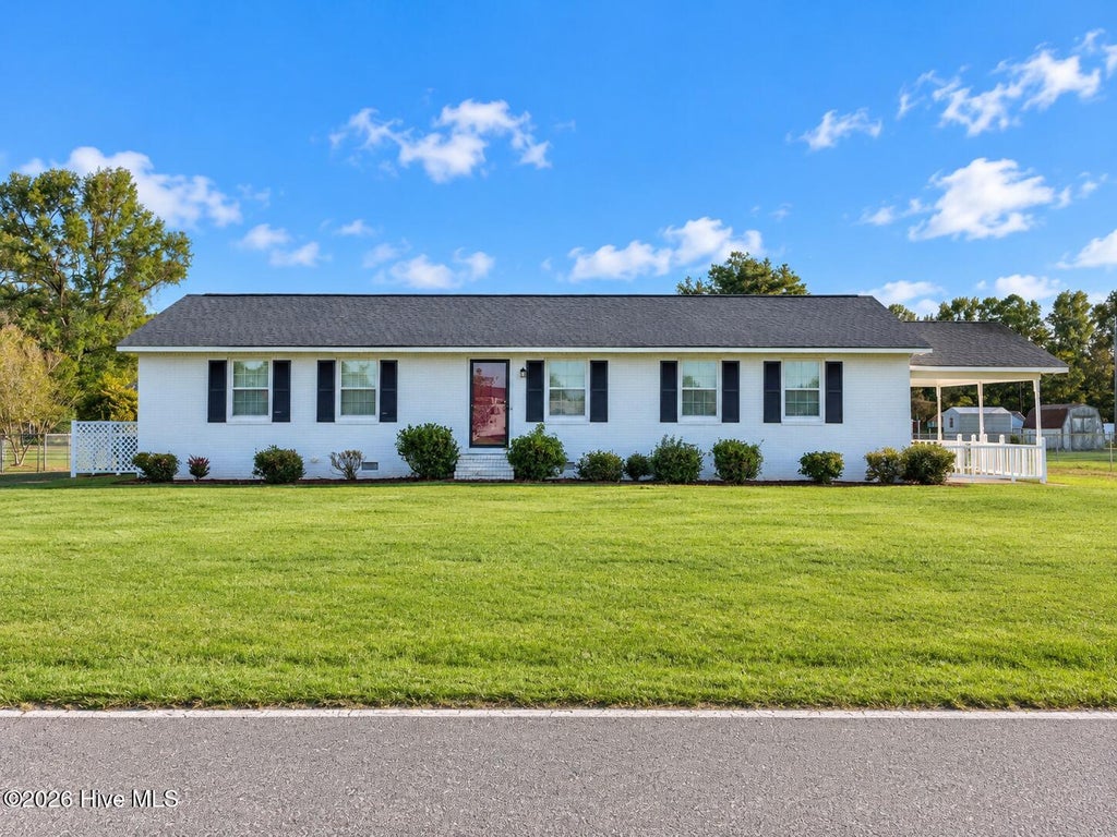 Photo of 2292 Browns Church Road, Clinton, NC 28328 (MLS # 100611944)