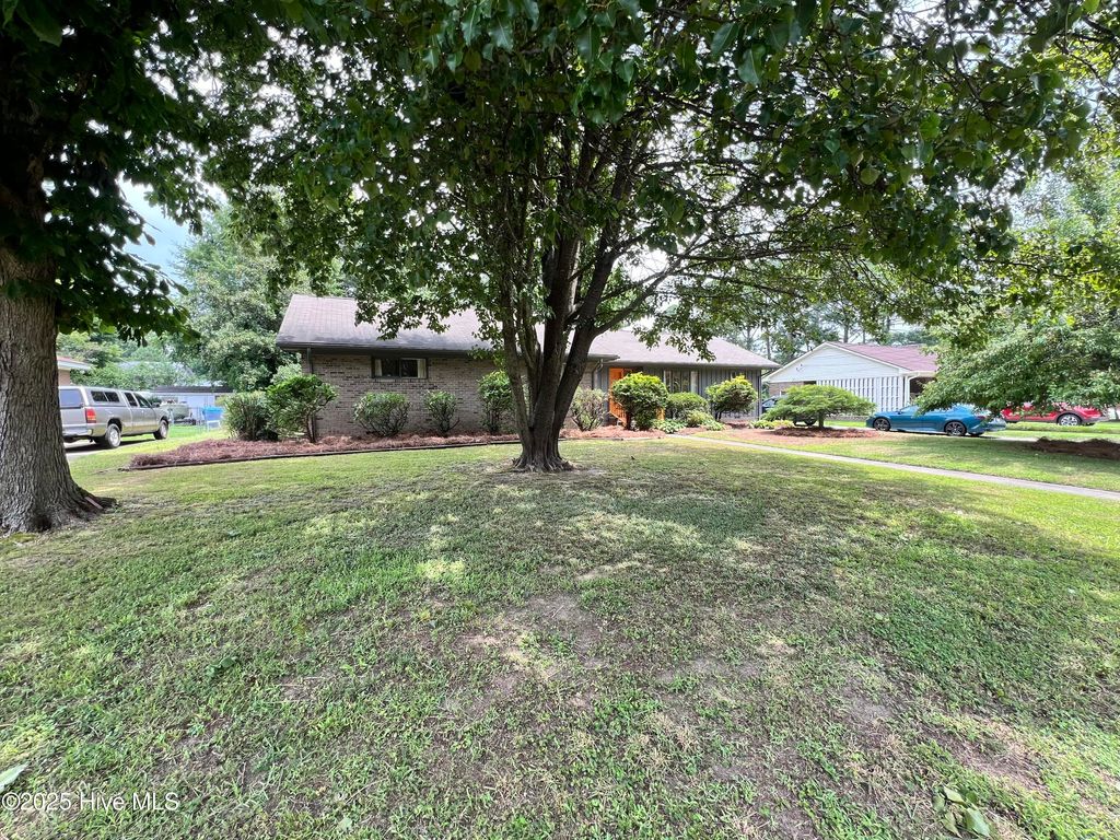 Photo of 1106 Parkside Drive NW, Wilson, NC 27896 (MLS # 100518085)
