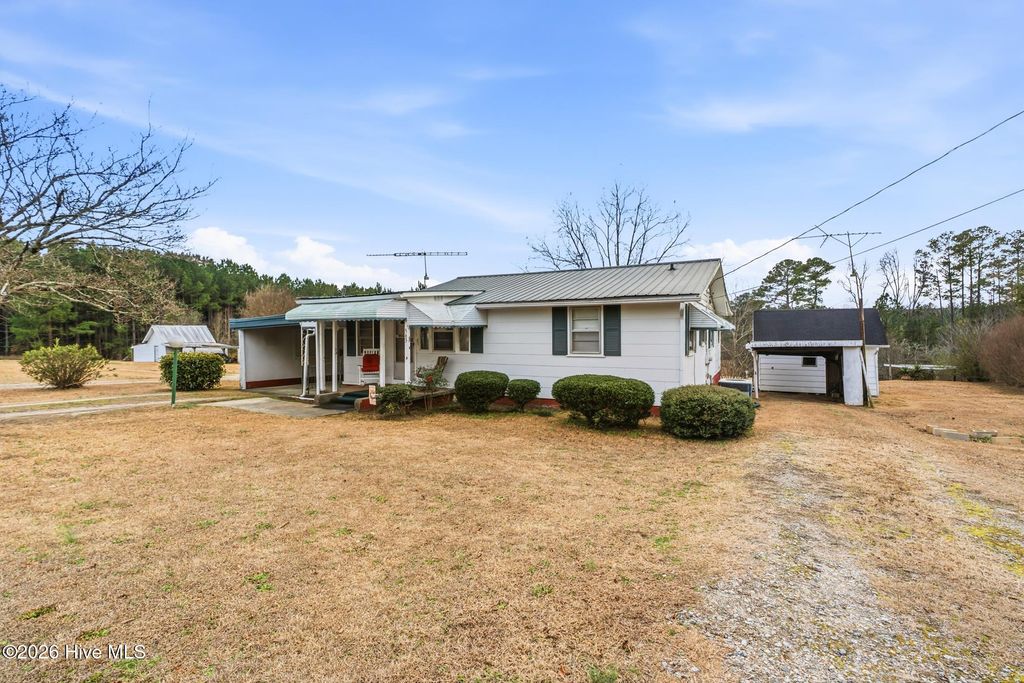 Photo of 563 Midway Road, Rockingham, NC 28379 (MLS # 100553249)