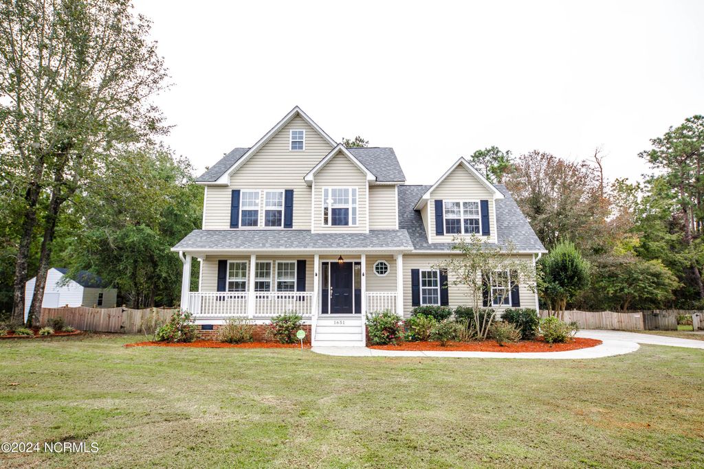 Photo of 1651 Chadwick Shores Drive, Sneads Ferry, NC 28460 (MLS # 100566053)