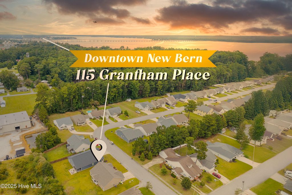 Photo of 115 Grantham Place, New Bern, NC 28560 (MLS # 100529639)