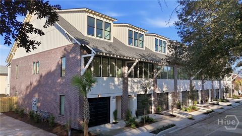 Photo of 102 Pearl Street, Savannah, GA 31405 (MLS # SA347171)