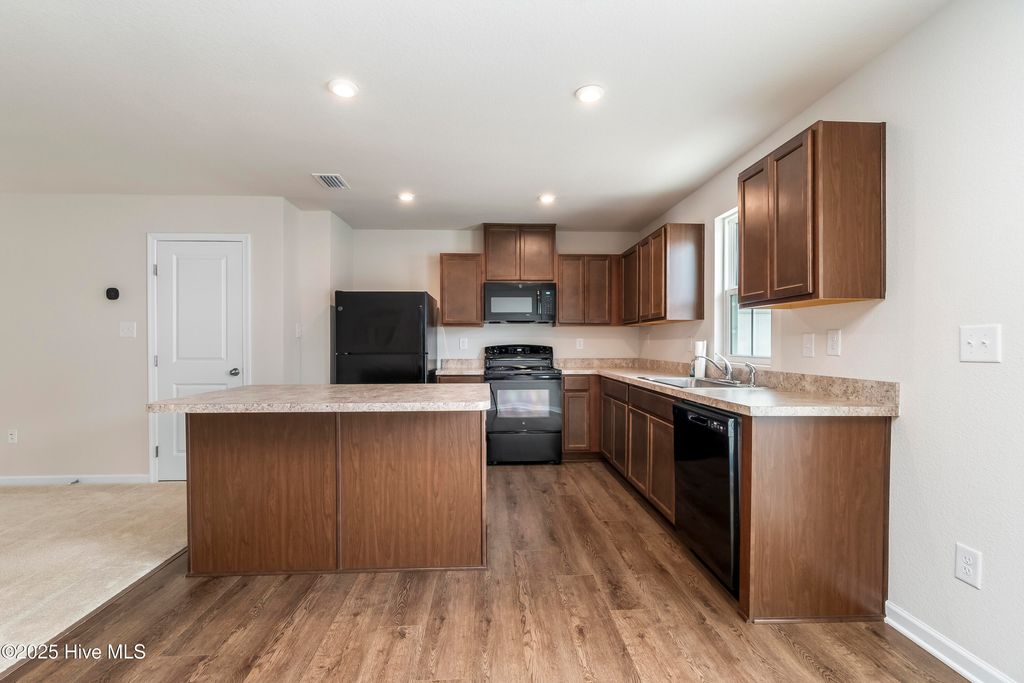 Photo of 1407 Raven Way #7, Elizabeth City, NC 27909 (MLS # 100546932)