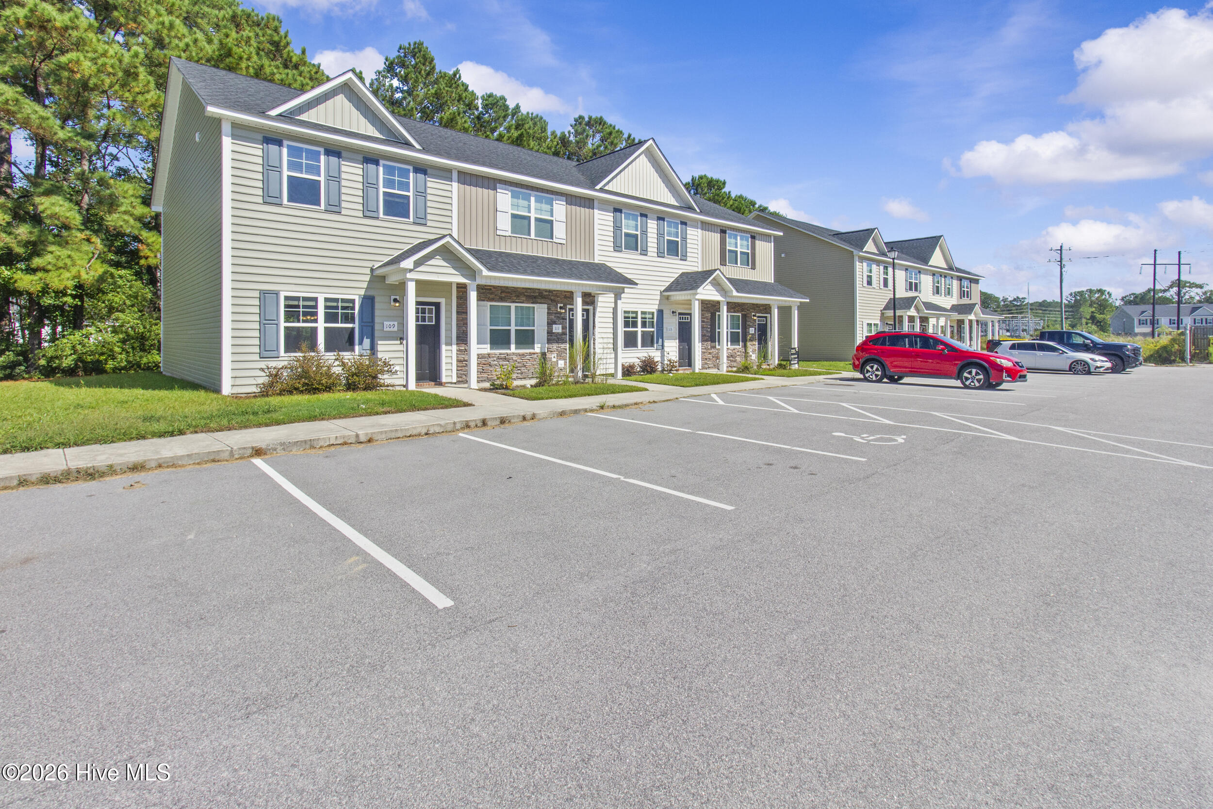109 Jaydn Drive E