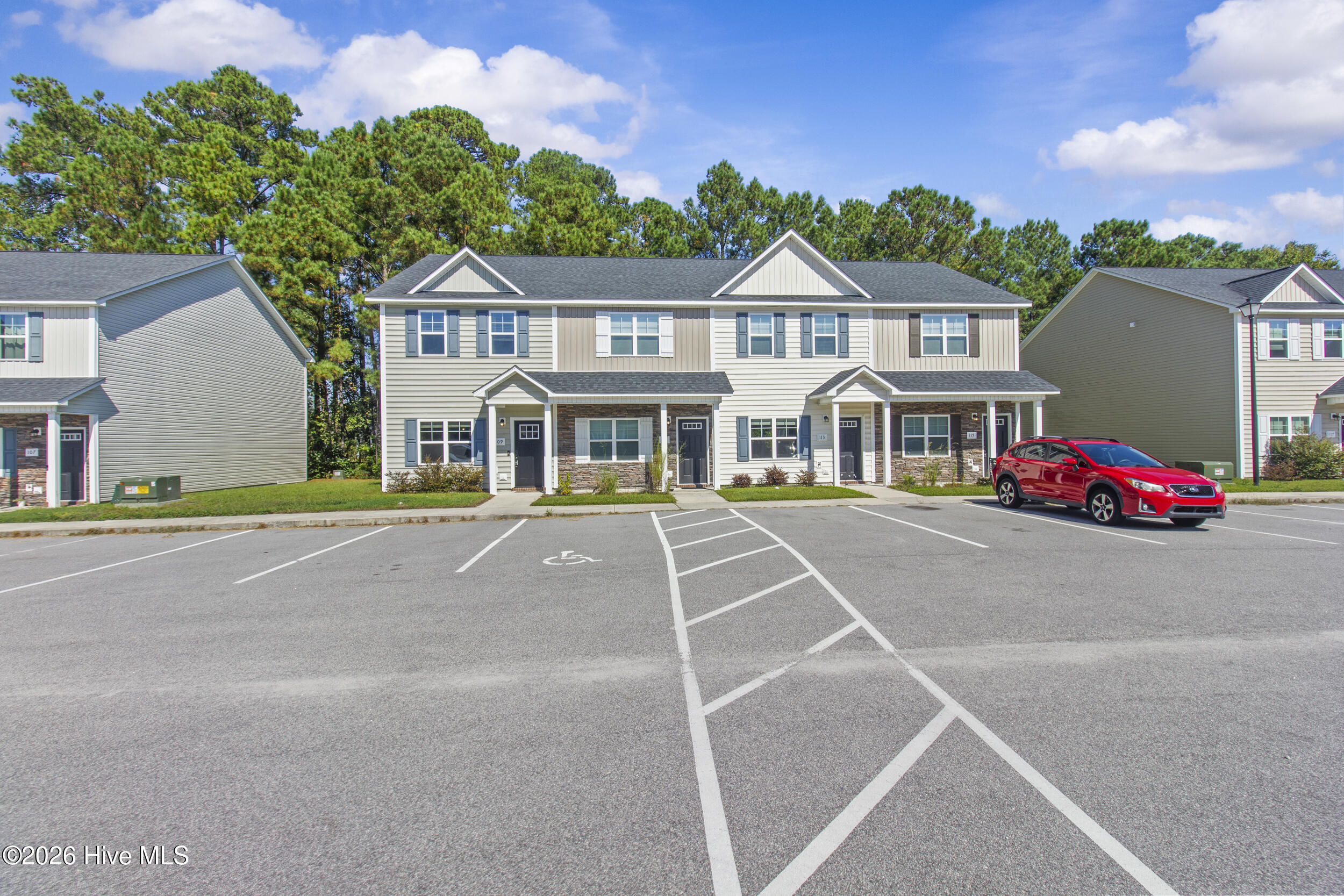 109 Jaydn Drive E