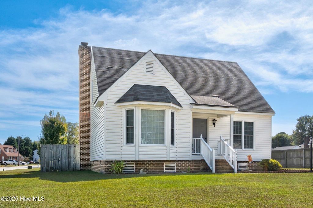 Photo of 101 Coleridge Court, Rocky Mount, NC 27803 (MLS # 100532520)