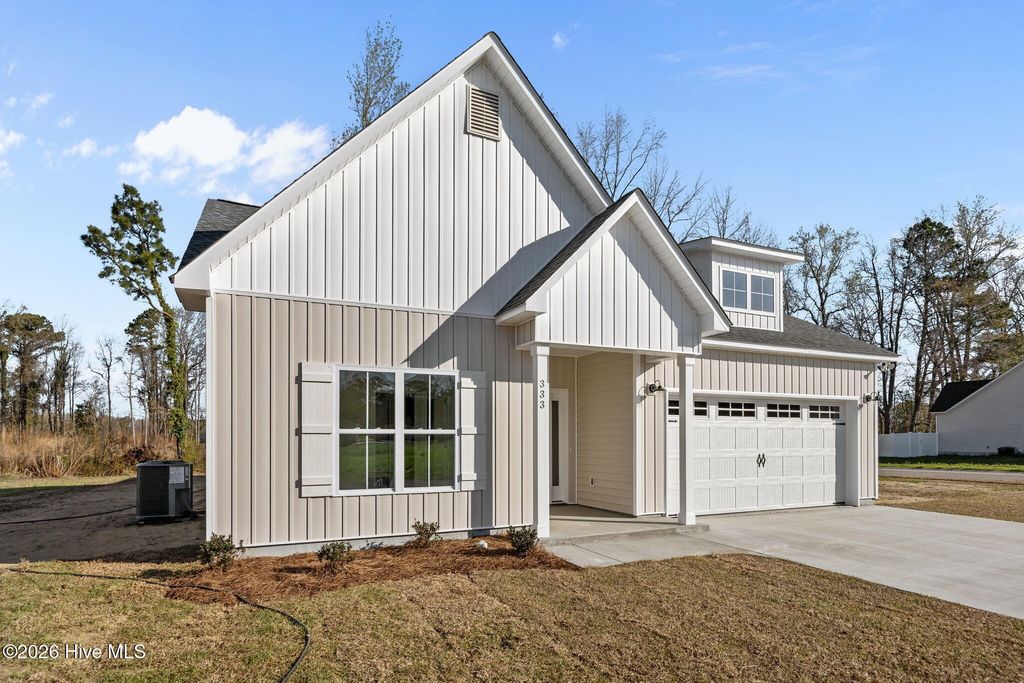 Photo of 333 Mangrove Court, Ayden, NC 28513 (MLS # 100548674)