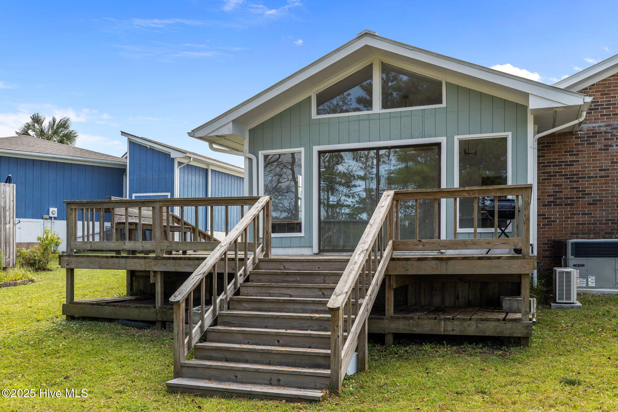 312 Rollingwood Drive