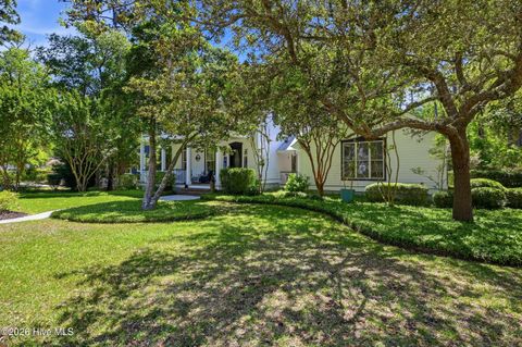 Tiny photo for 6221 Navigator Way, Southport, NC 28461 (MLS # 100569010)