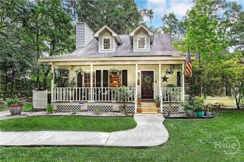 Homes For Rent - 5020 Laroche Avenue<br/> Savannah, GA 31406