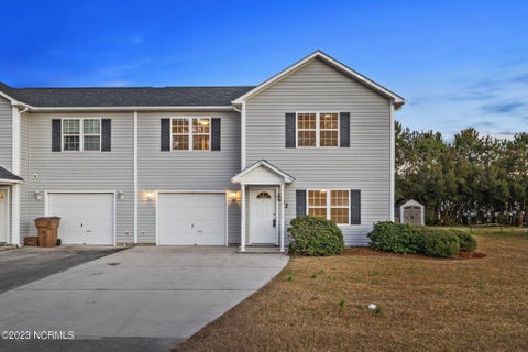 Townhouse For Rent - 252 Smallwood Road<br/> Onslow County, Hubert, NC 28539
