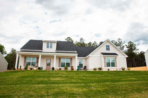 Homes For Sale - 124 Willow Oak Circle<br/> Thomson, GA 30824