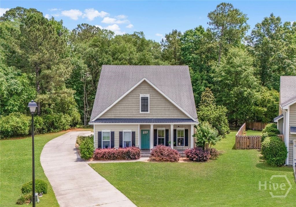 Photo of 150 Jacobs Circle, Richmond Hill, GA 31324 (MLS # SA355066)