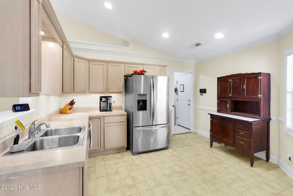 Photo of 118 Inge Court, New Bern, NC 28562 (MLS # 100561217)