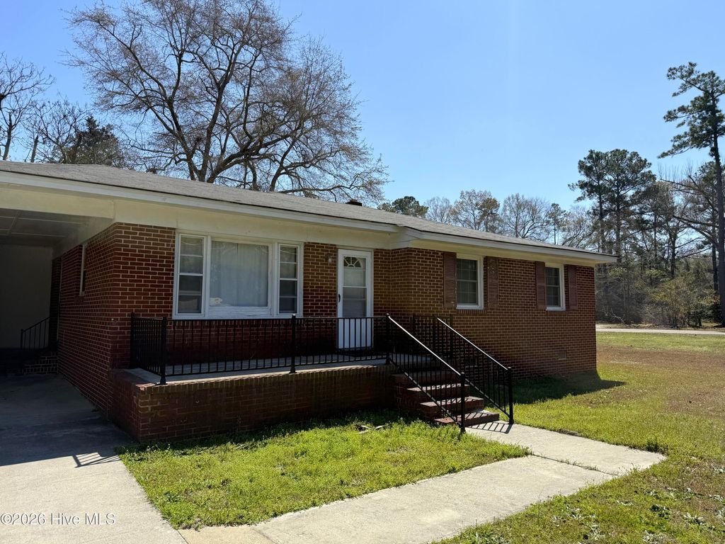 Photo of 23961 Crumptown Road, Wagram, NC 28396 (MLS # 100561710)