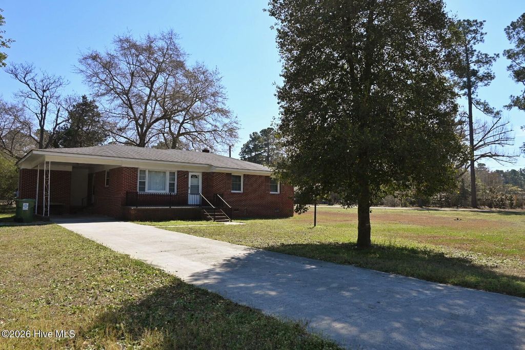 Photo of 23961 Crumptown Road, Wagram, NC 28396 (MLS # 100561710)