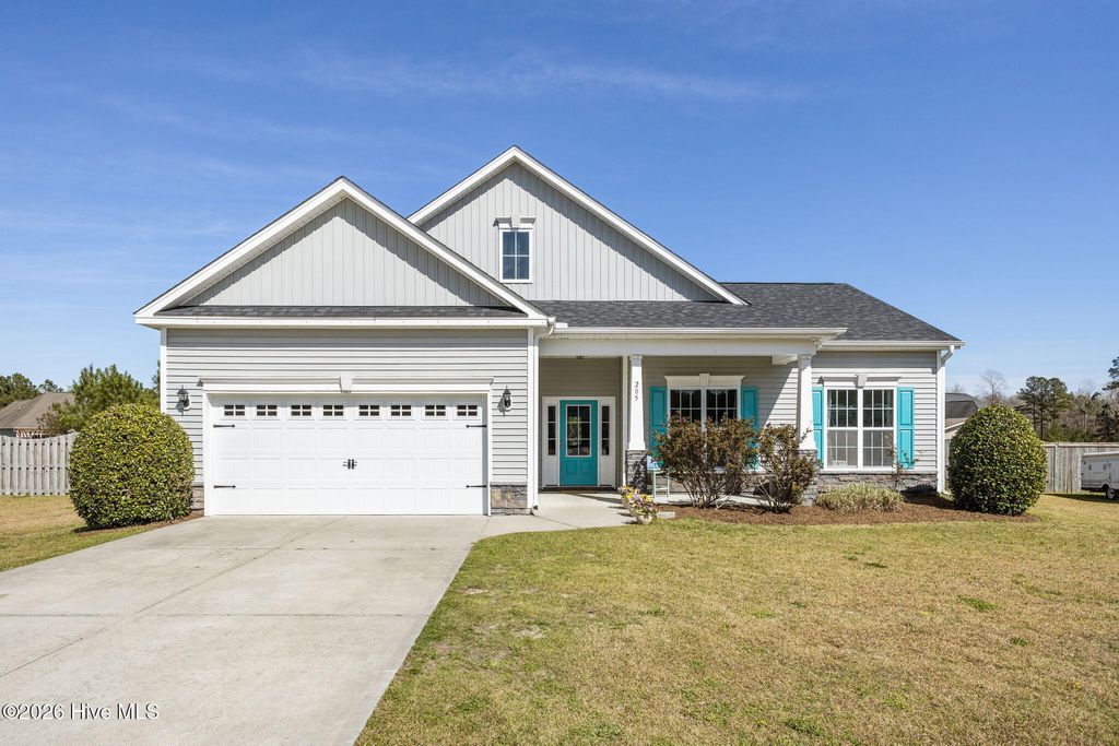 Photo of 205 Mango Place S, Hubert, NC 28539 (MLS # 100561440)