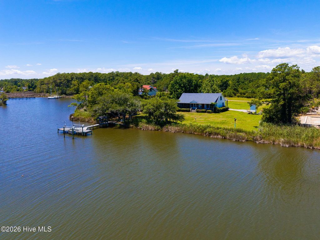 Photo of 312 Martin Creek Drive, Beaufort, NC 28516 (MLS # 100584373)