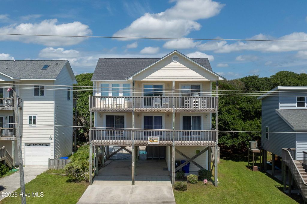 Photo of 1125 S Topsail Drive, Surf City, NC 28445 (MLS # 100524182)