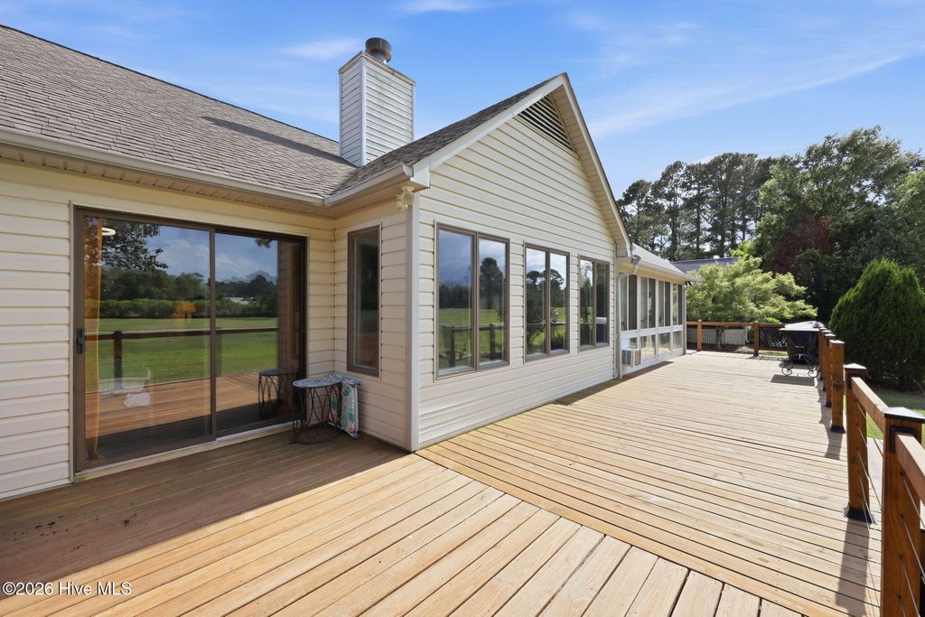 Photo of 833 Pelican Drive, New Bern, NC 28560 (MLS # 100576391)