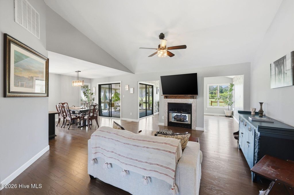 Photo of 833 Pelican Drive, New Bern, NC 28560 (MLS # 100576391)