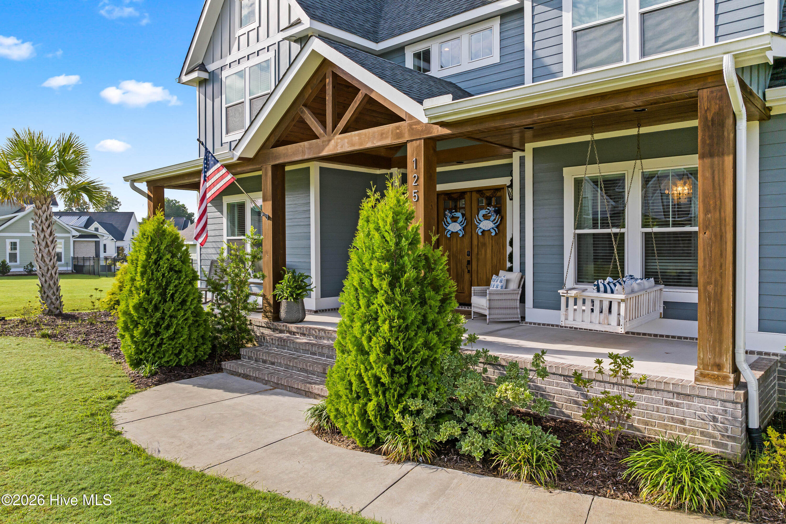 125 W Colonnade Drive