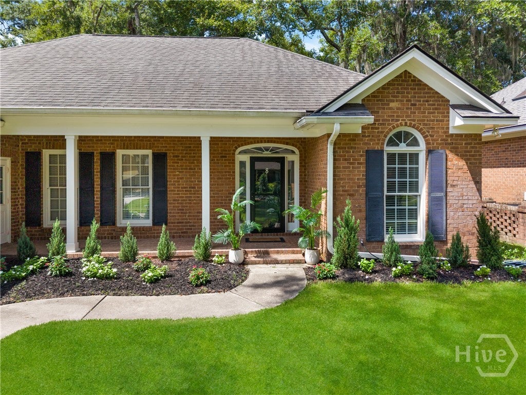 8 Laurel Oak Court