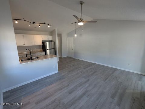 Tiny photo for 504 Saint George Cove, Jacksonville, NC 28546 (MLS # 100546424)