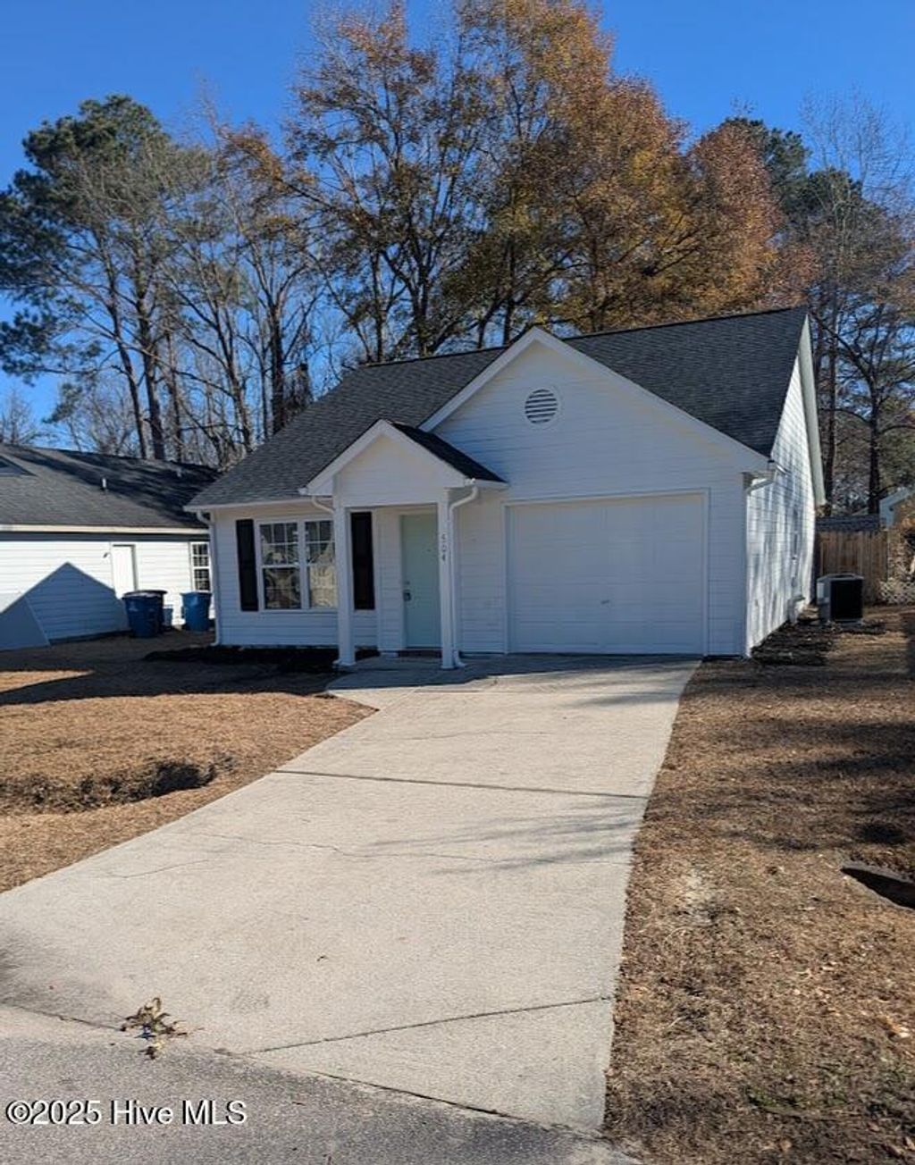 Photo of 504 Saint George Cove, Jacksonville, NC 28546 (MLS # 100546424)