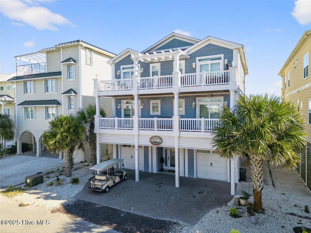 Photo of 7 Coggeshall Drive W, Ocean Isle Beach, NC 28469 (MLS # 100538364)
