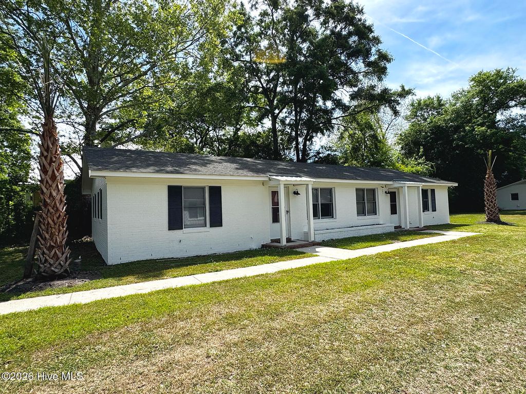 Photo of 4215 Peachtree Avenue, Wilmington, NC 28403 (MLS # 100573614)
