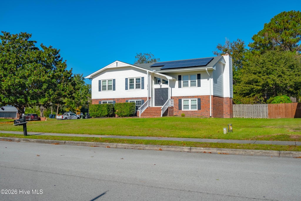 Photo of 2618 Northwoods Drive, Jacksonville, NC 28540 (MLS # 100608925)