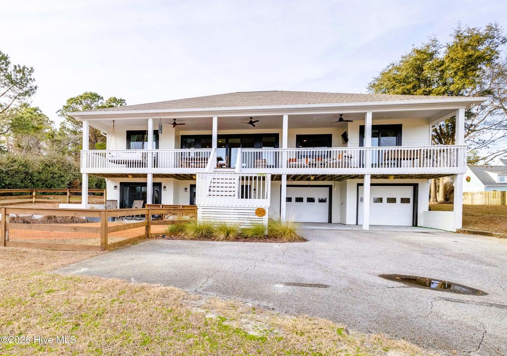 Photo of 110 Waterway Trail, Hampstead, NC 28443 (MLS # 100548978)