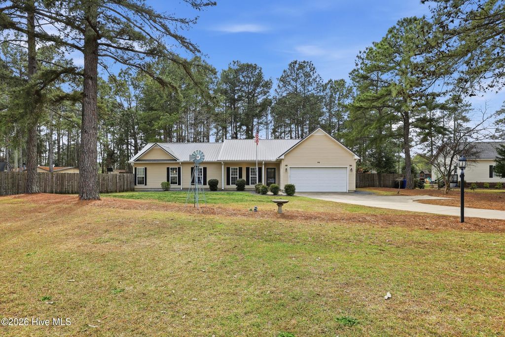 Photo of 115 Grosbeak Court, Aberdeen, NC 28315 (MLS # 100564589)