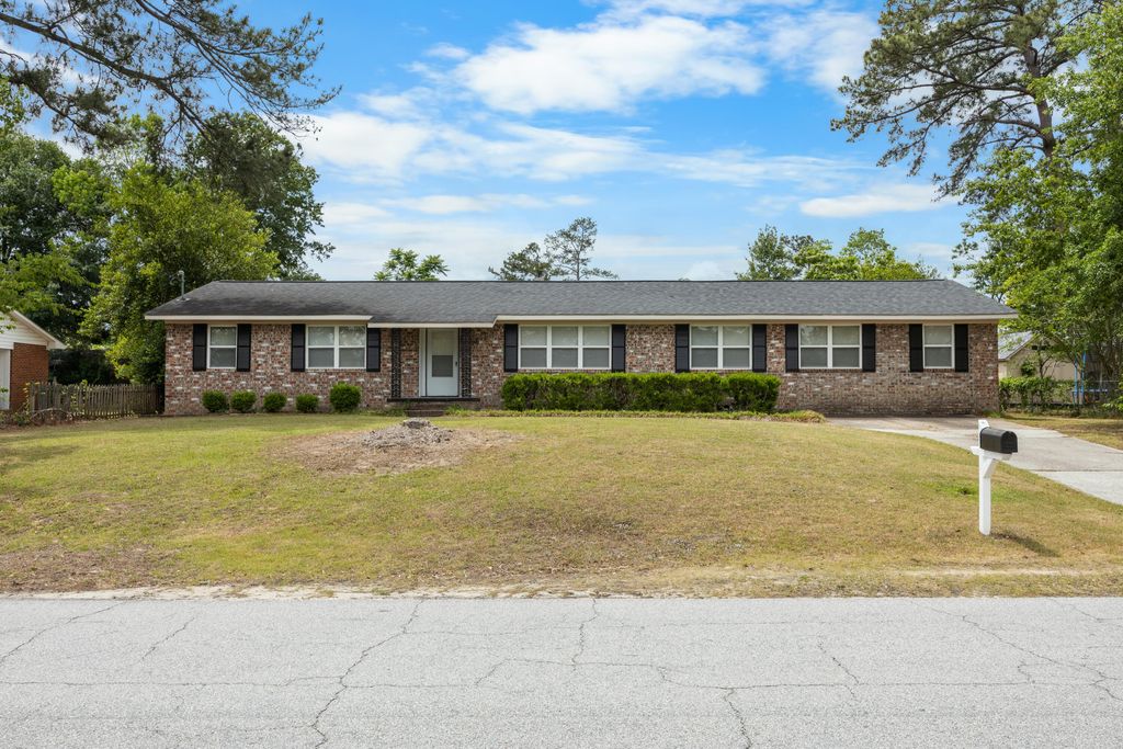 Photo of 231 Maywood Drive, Augusta, GA 30907 (MLS # 555365)