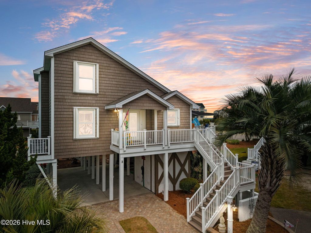 Photo of 3 Myrtle Court, Ocean Isle Beach, NC 28469 (MLS # 100565933)