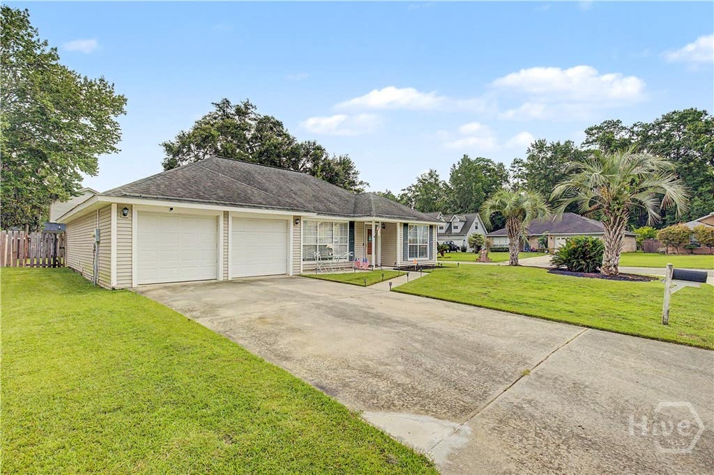 Photo of 2 St Ives Place, Savannah, GA 31419 (MLS # SA361392)