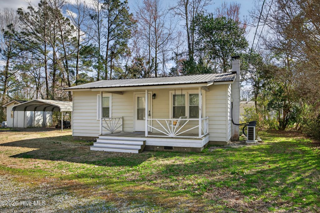 Photo of 2100 Teresa Drive, Castle Hayne, NC 28429 (MLS # 100556676)
